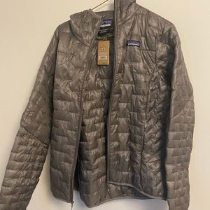 Patagonia Micro Puff Hooded Jacket. Size small. Grey. Brand new with tags.